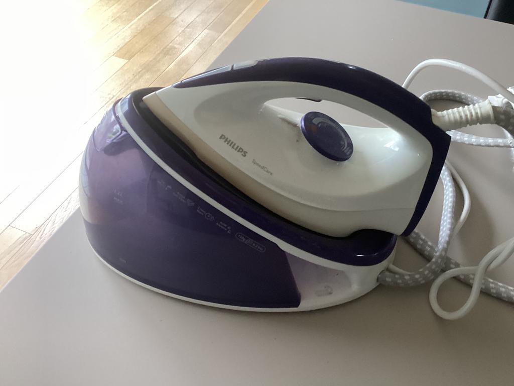 Stoomstrijkijzer, Elektronische apparatuur, Strijkijzers en Strijkplanken, Ophalen, Gebruikt
