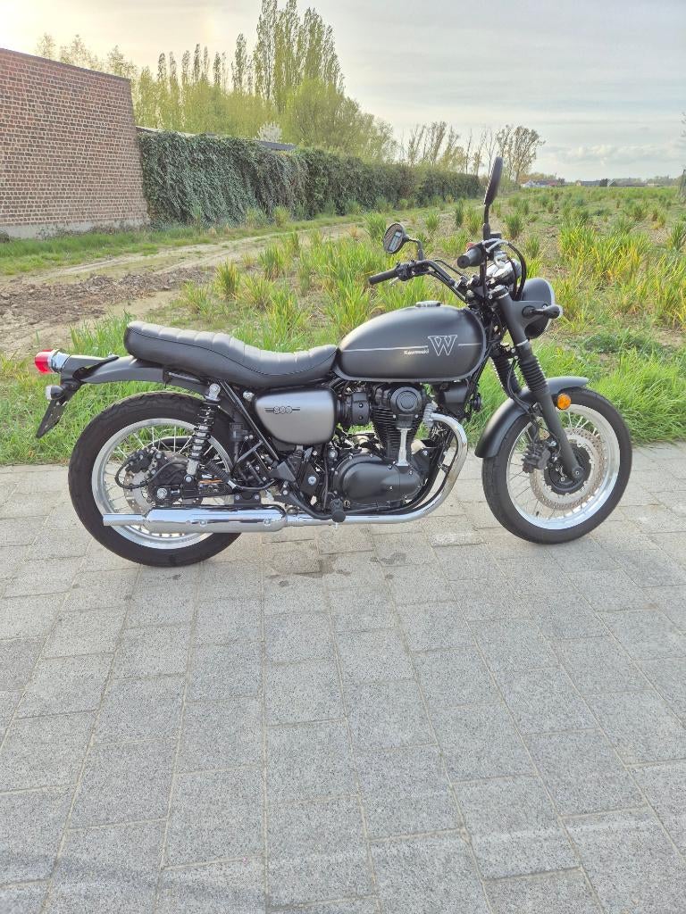 Kawasaki W800 Street, Motos, Motos | Kawasaki, Particulier, Autre, 12 à 35 kW, 2 cylindres, Permis Moto A2 minimum, Éclairage LED
