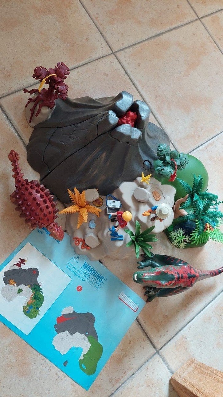 Playmobil dinos T-Rex en Saichania met vulkaan set 5230, Kinderen en Baby's, Ophalen, Overige typen, Zo goed als nieuw, Overige series