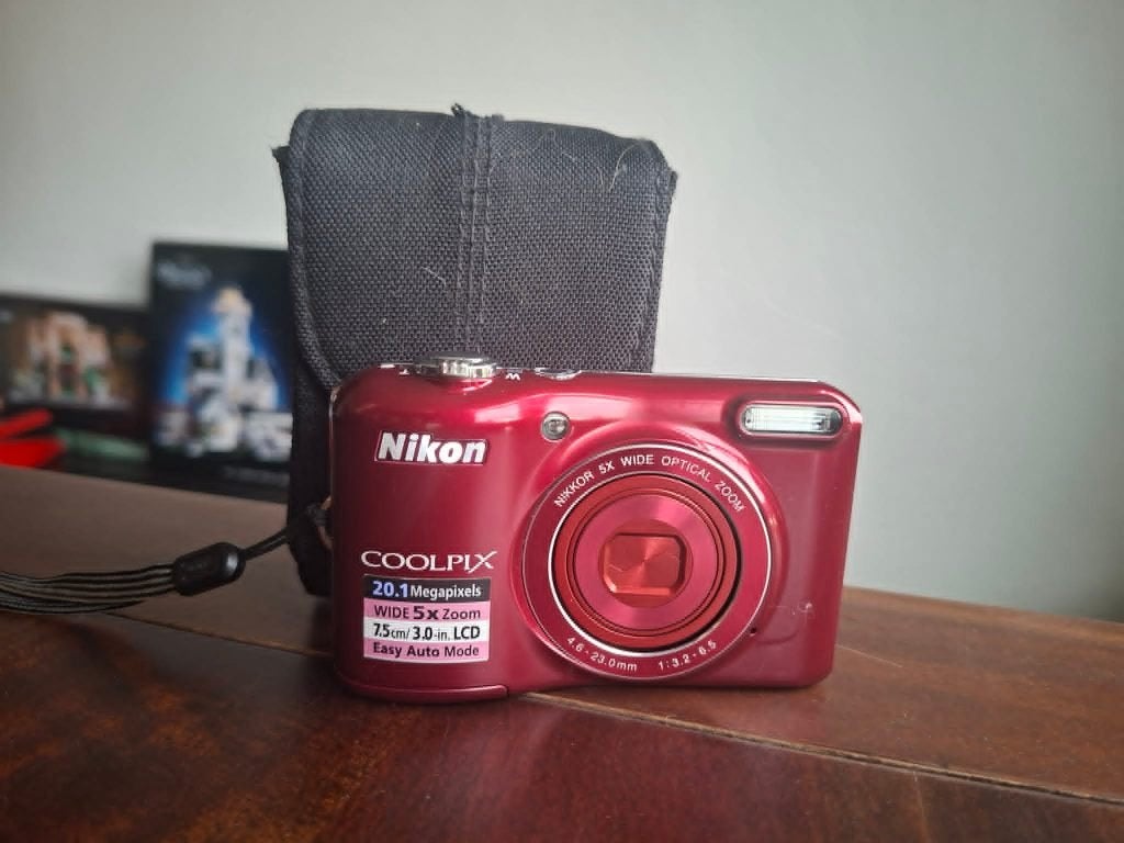 Appareil photo Nikon Coolpix, Carte mémoire, Enlèvement ou Envoi, Caméra, Comme neuf