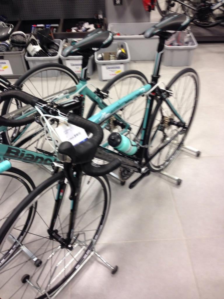 Koersfiets Bianchi via nirone 7 105, Fietsen en Brommers, Ophalen, Gebruikt, Versnellingen, 56 cm of meer