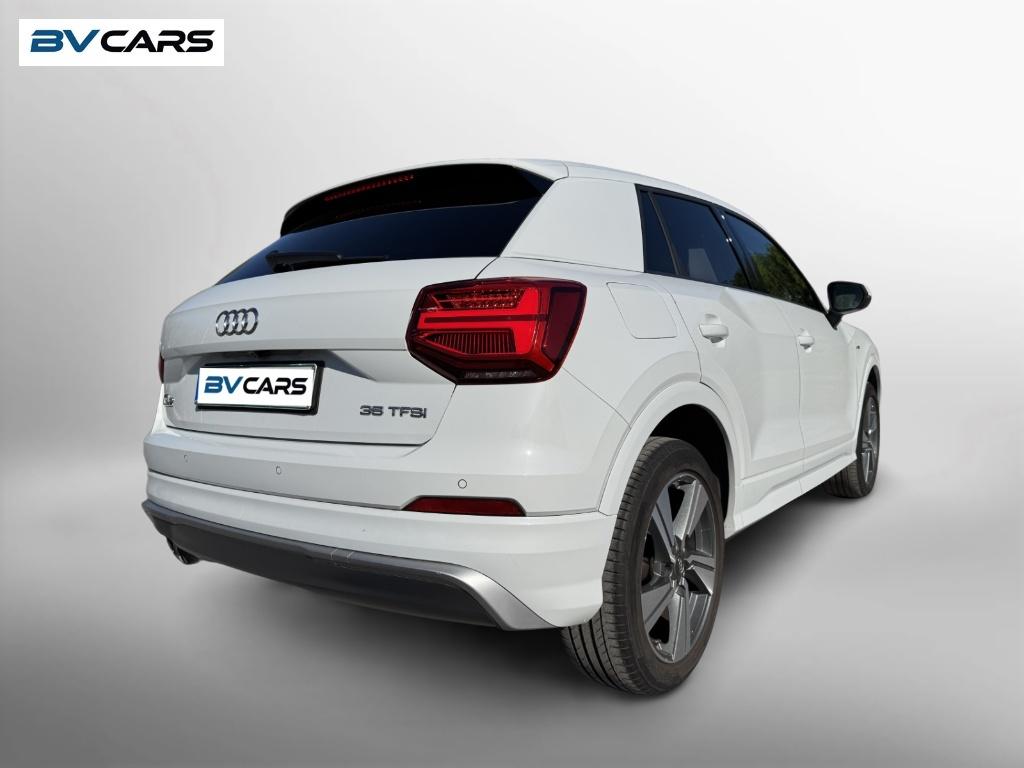 Audi Q2 35 TFSI ACT S Line 18"/Camera/DAB/Leder/LED/PDC, Auto's, Wit, Leder, Bedrijf, 5 zetels
