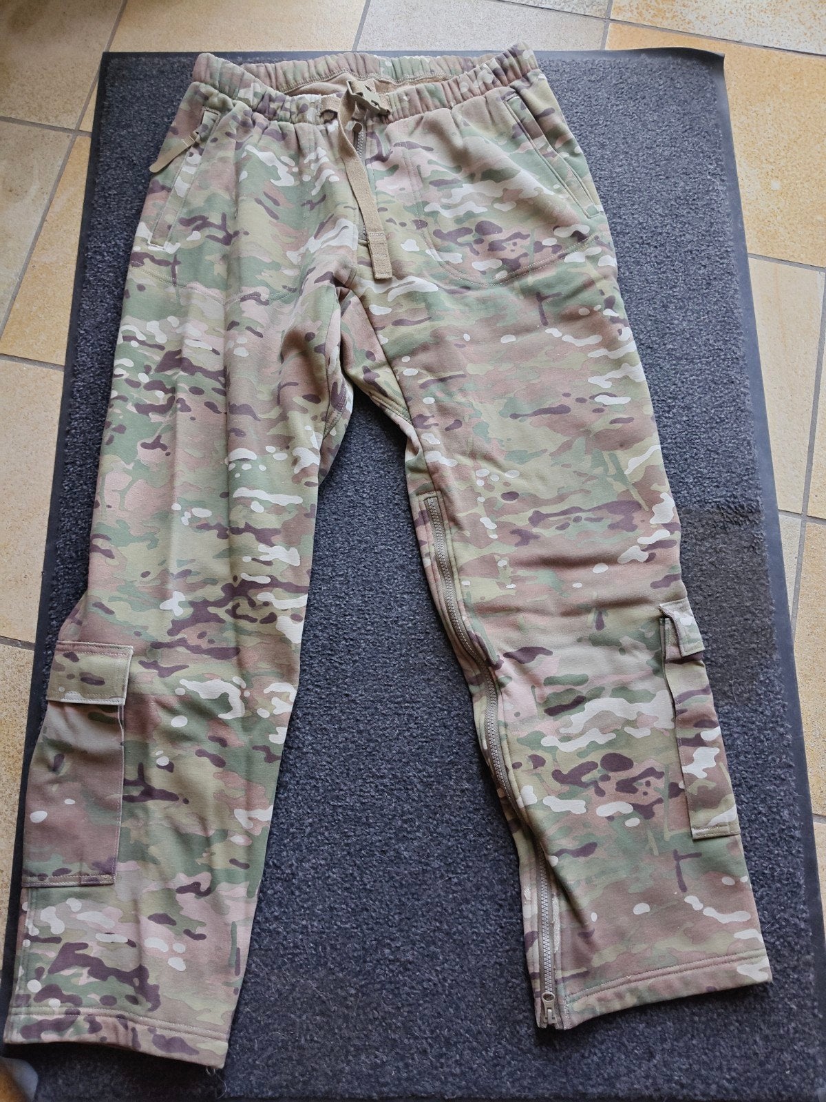 US militaire broek., Ophalen of Verzenden, Zo goed als nieuw, Maat 52/54 (L), MASSIF
