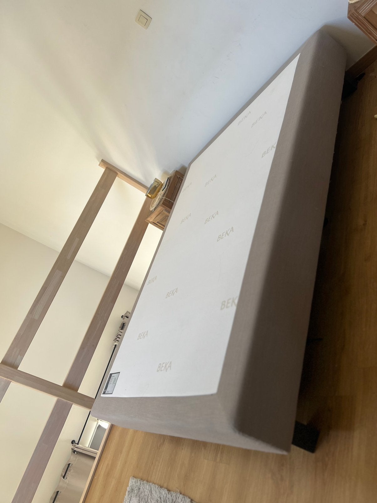 Boxspring GRATIS AF TE HALEN/matras kan mee, Huis en Inrichting, Slaapkamer | Bedden, Ophalen, Zo goed als nieuw, Twijfelaar