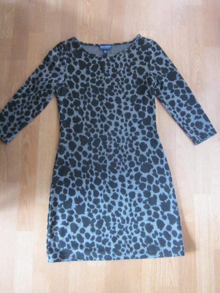 zwart-grijs kleed met half lange mouwen, Kleding | Dames, Jurken, Ophalen of Verzenden, Zo goed als nieuw, Maat 36 (S), Zwart