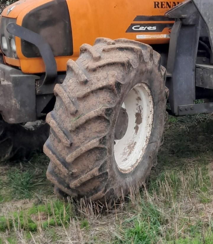 Tractor banden, Zakelijke goederen, Landbouw | Onderdelen | Banden, Velgen en Assen, Ophalen