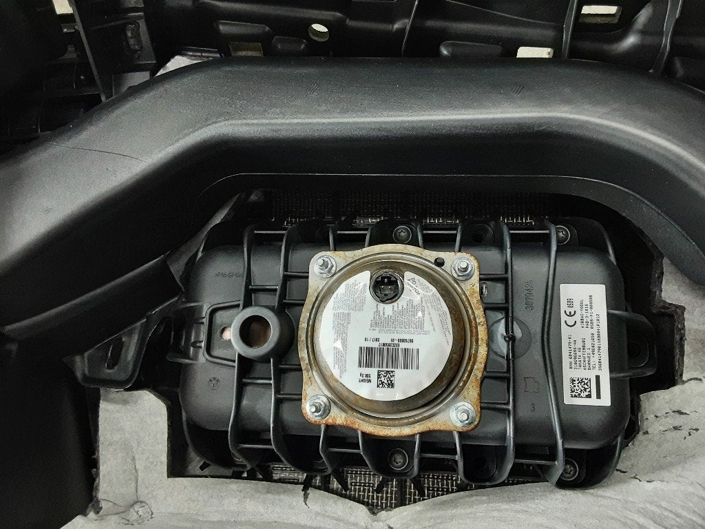 AIRBAG PASSAGER BMW X1 (F48) (01-2014/06-2022) (684147901), Mevr. I. Hauben, Utilisé, BMW, Rue de l'Espoir 34 34
4030  GRIVEGNÉE, BE