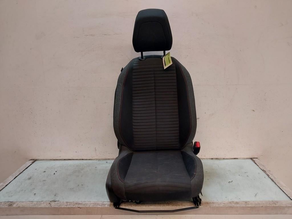 STOEL RECHTS VOOR 208 II (UB / UH / UP) (|9821954780|), Gebruikt, Peugeot