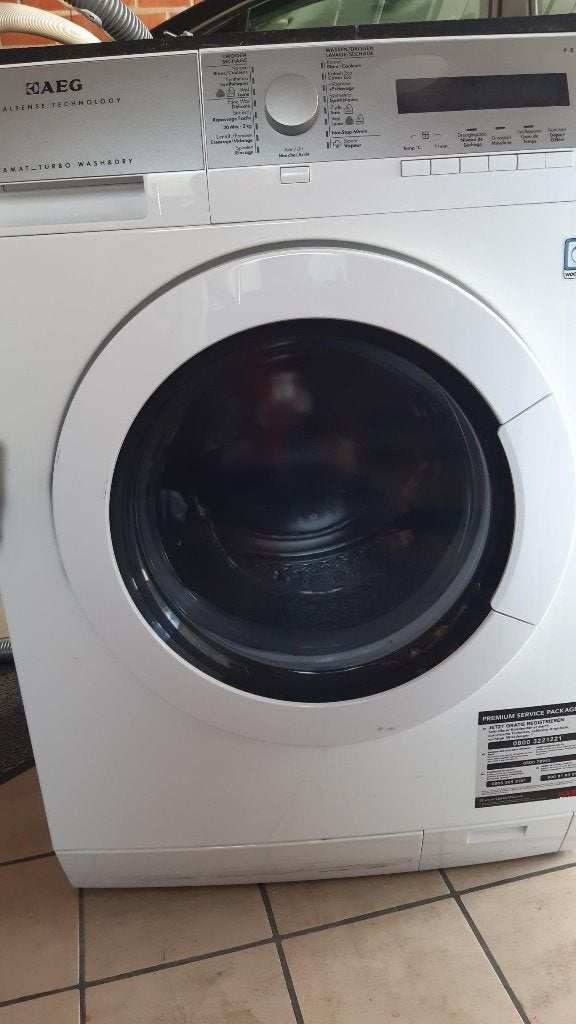 lave linge, Electroménager, 1200 à 1600 tours, 85 à 90 cm, Comme neuf, Chargeur frontal