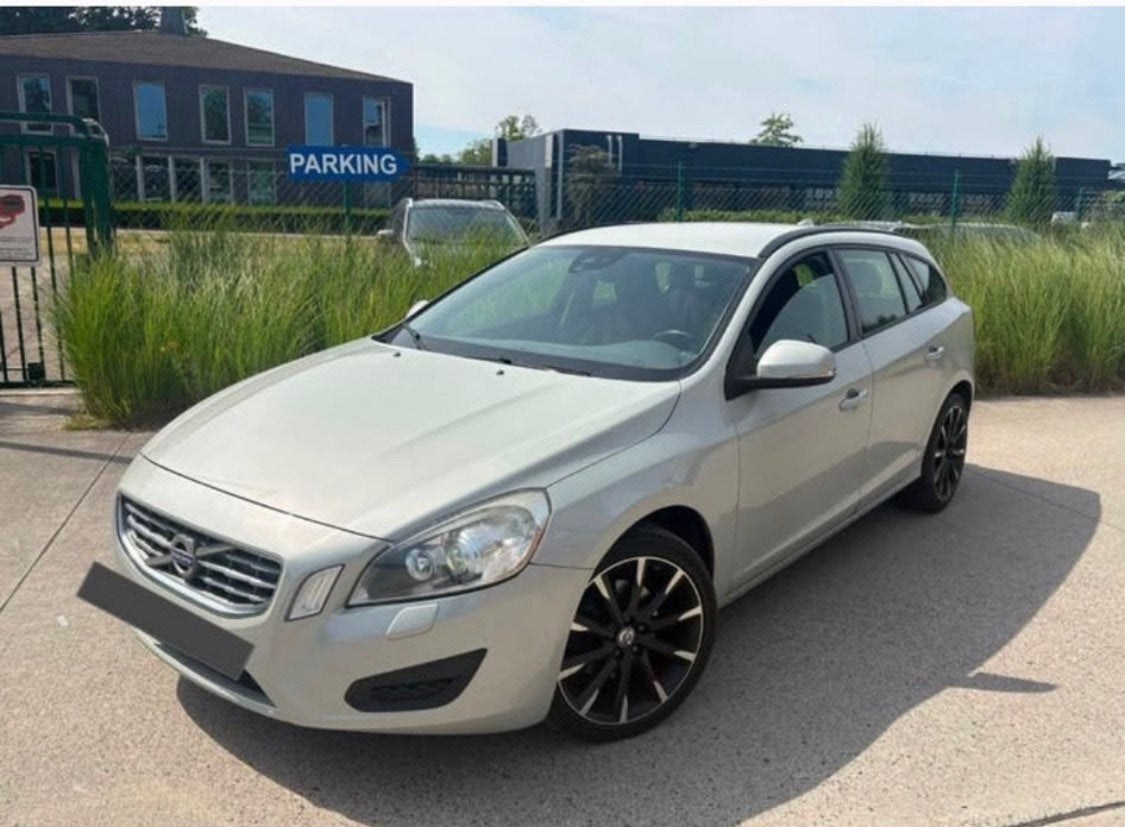 ✅Volvo V60 D2 ✅1.6 Diesel • Face Lift  ✅Gekeurd voor verkoop, Autos, Volvo, Euro 5, Boîte manuelle, 5 portes, V60
