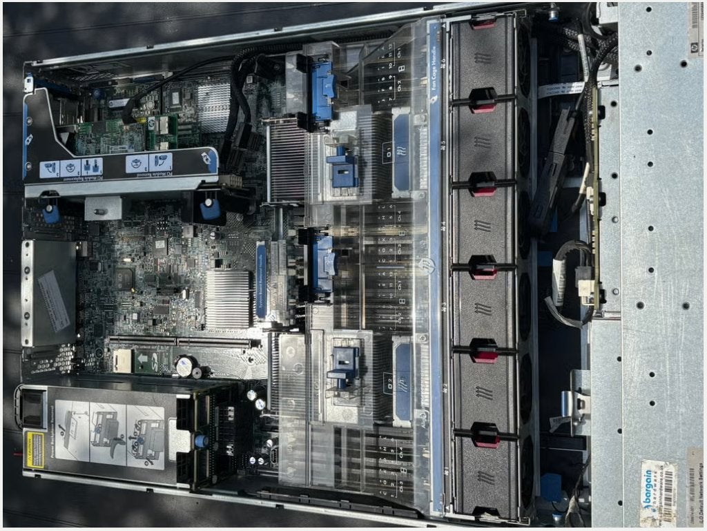 serveur HP ProLiant DL 380pG8, Ophalen, Refurbished, Geperforeerd