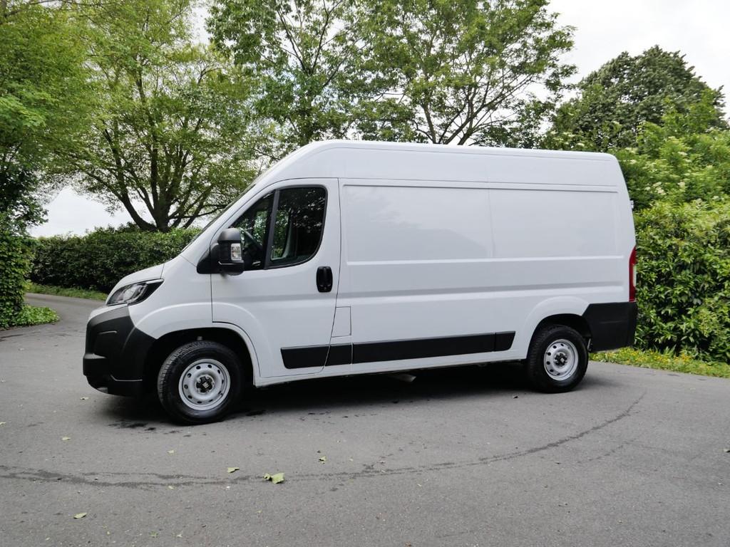 Fiat Ducato 2.2 Multijet L2H2 140PK (bj 2024), Auto's, Stof, Gebruikt, Euro 6, 4 cilinders