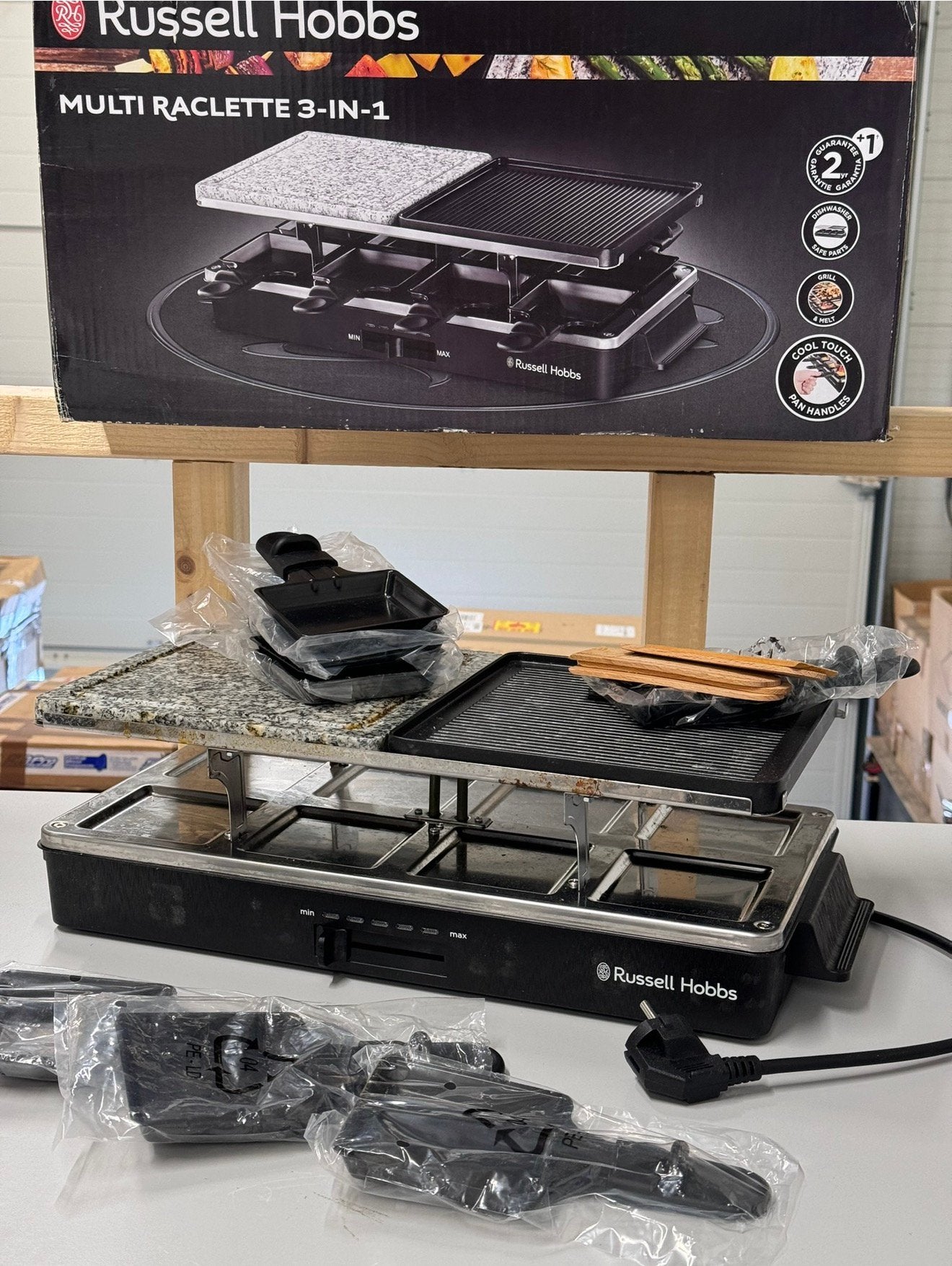 Russell Hobbs Multi Raclette 3-in-1 8 personen gourmetstel, Ophalen of Verzenden, Zo goed als nieuw, 8 personen of meer