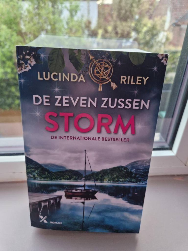 Lucinda Riley - Storm, Boeken, Ophalen, Lucinda Riley