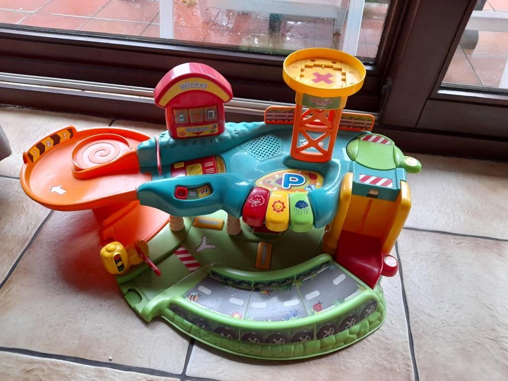 Garage, V-tech, perfecte staat, zo goed als nieuw, Kinderen en Baby's, Ophalen of Verzenden, Zo goed als nieuw, 2 tot 4 jaar