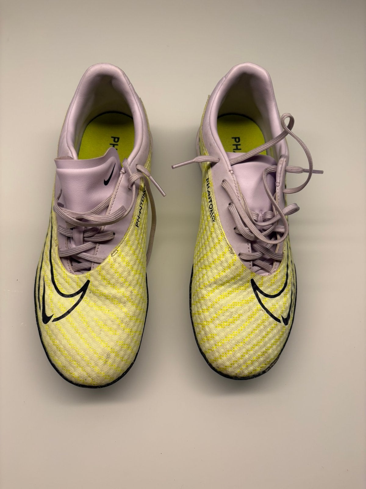 Nike Phantom, indoor voetbal, mt 42, goede staat!, Sports & Fitness, Football, Enlèvement ou Envoi, Utilisé, Chaussures