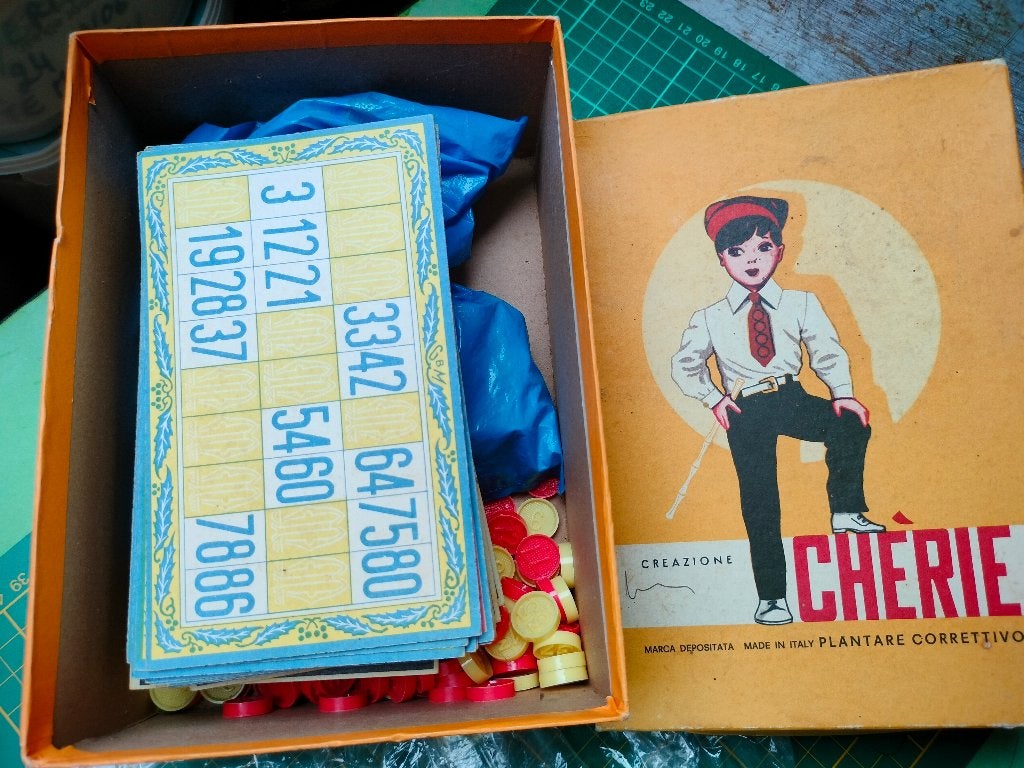 vintage bingo bord nummers schijfjes hout plastiek lotto, Ophalen of Verzenden