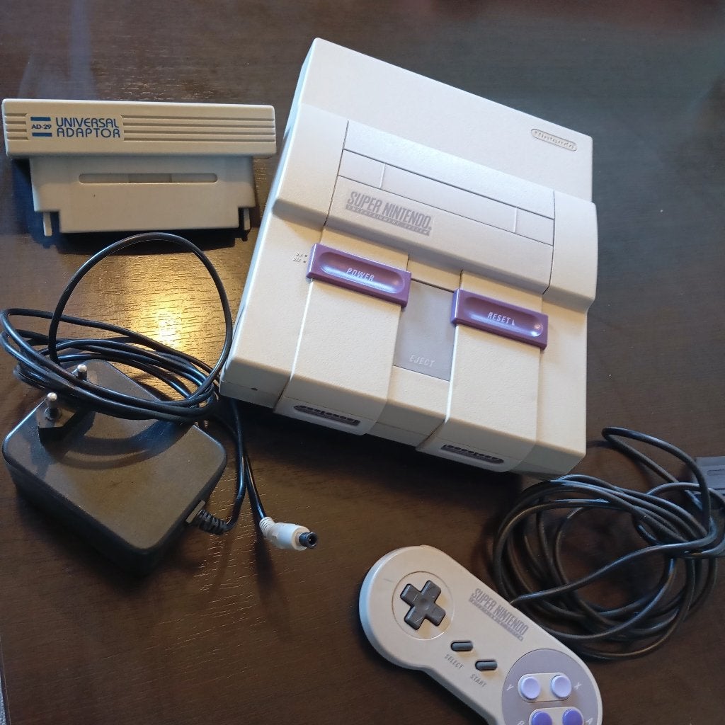 SNES US + 1 manette officielle + Chargeur original + AD-29, Enlèvement ou Envoi, Avec 1 manette