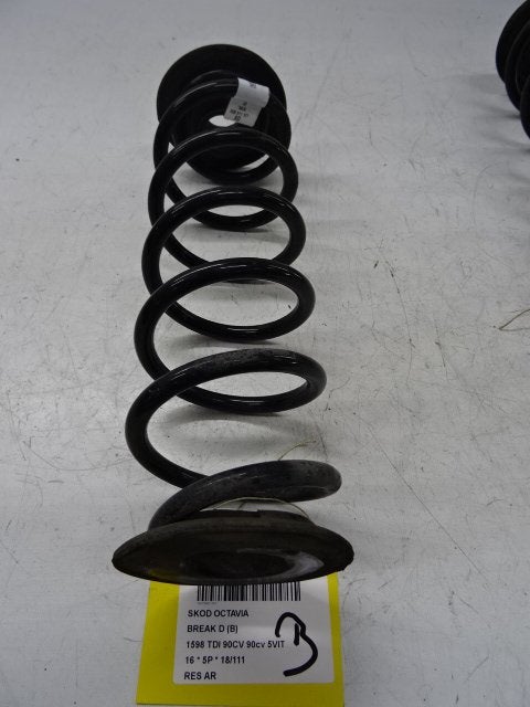 RESSORT DE SUSPENSION ARRIERE Skoda Octavia Combi (5EAC), Utilisé, Skoda