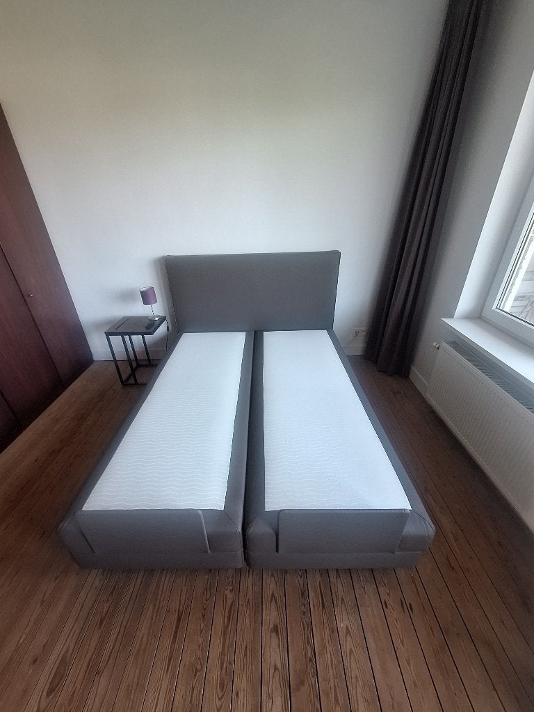 sommier électrique 160 cm, Enlèvement ou Envoi, 210 cm, Comme neuf, Brun