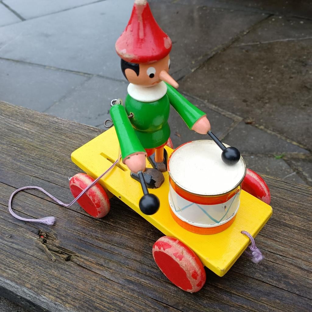 Pinocchio speelt de trommel, trekspeeltje, Ophalen of Verzenden
