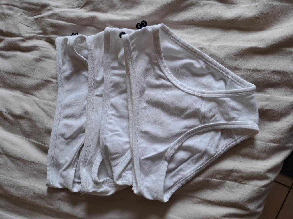 4 woody witte onderbroek meisjes maat 128, Nacht- of Onderkleding, Meisje, Ophalen of Verzenden, Zo goed als nieuw