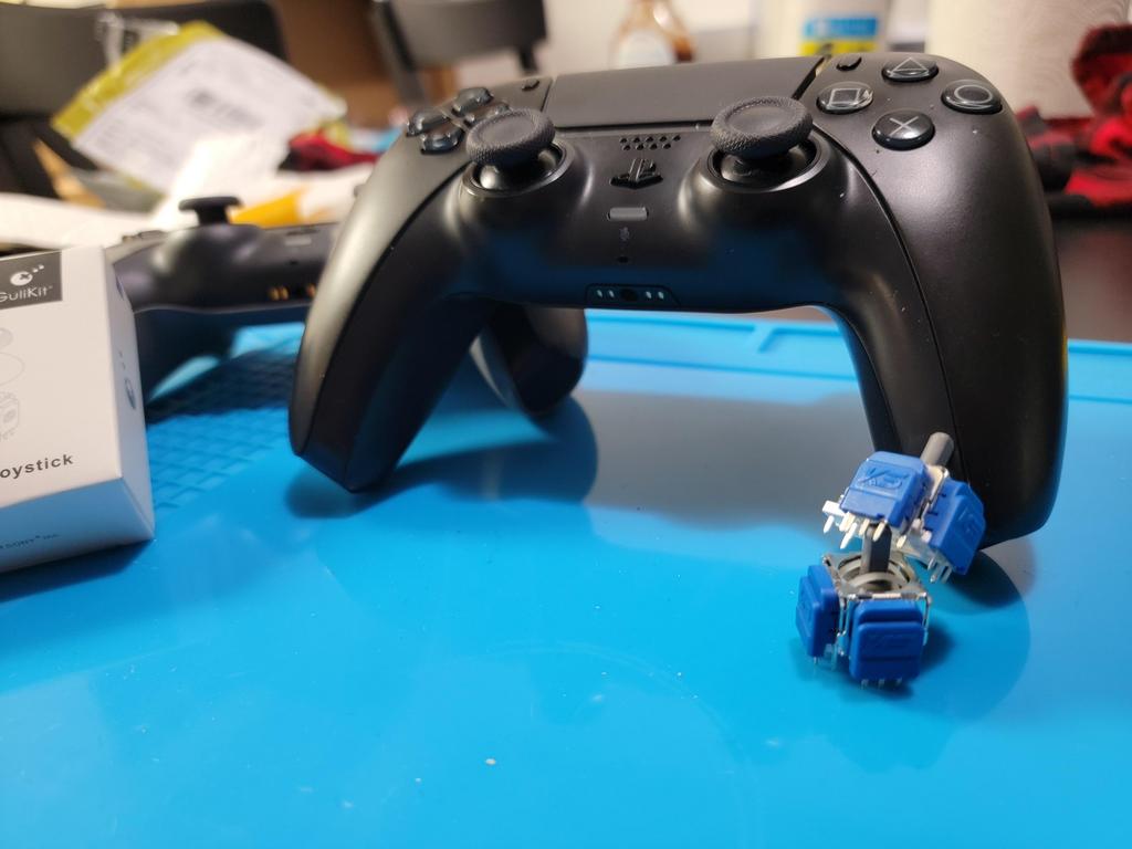 Réparation joystick drift – Manette PS5, Enlèvement, Comme neuf