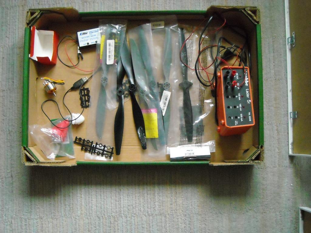 lot modelvliegtuig-benodigheden, Ophalen, Nieuw, Elektro