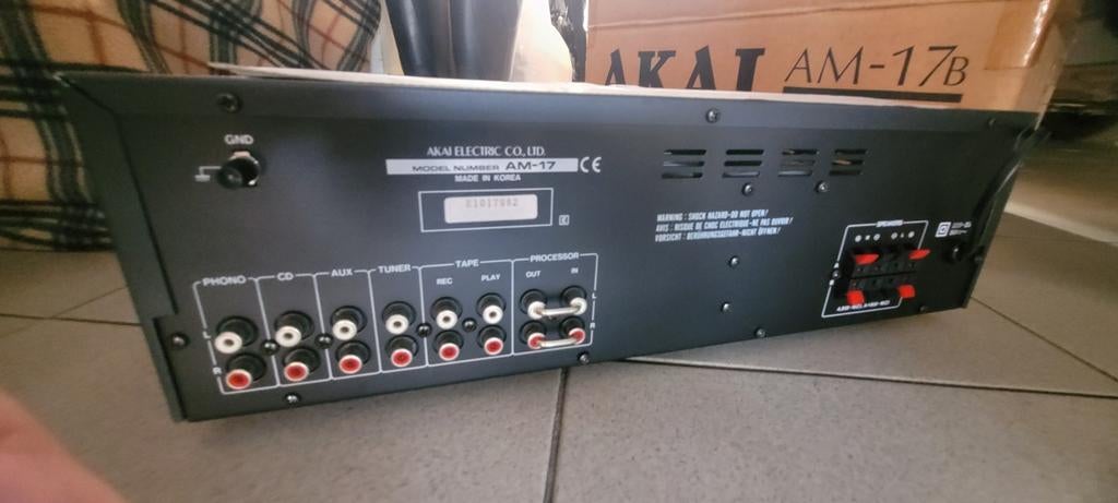 Versterker AKAI AM-17B  stereo NIEUW!, Ophalen, Nieuw