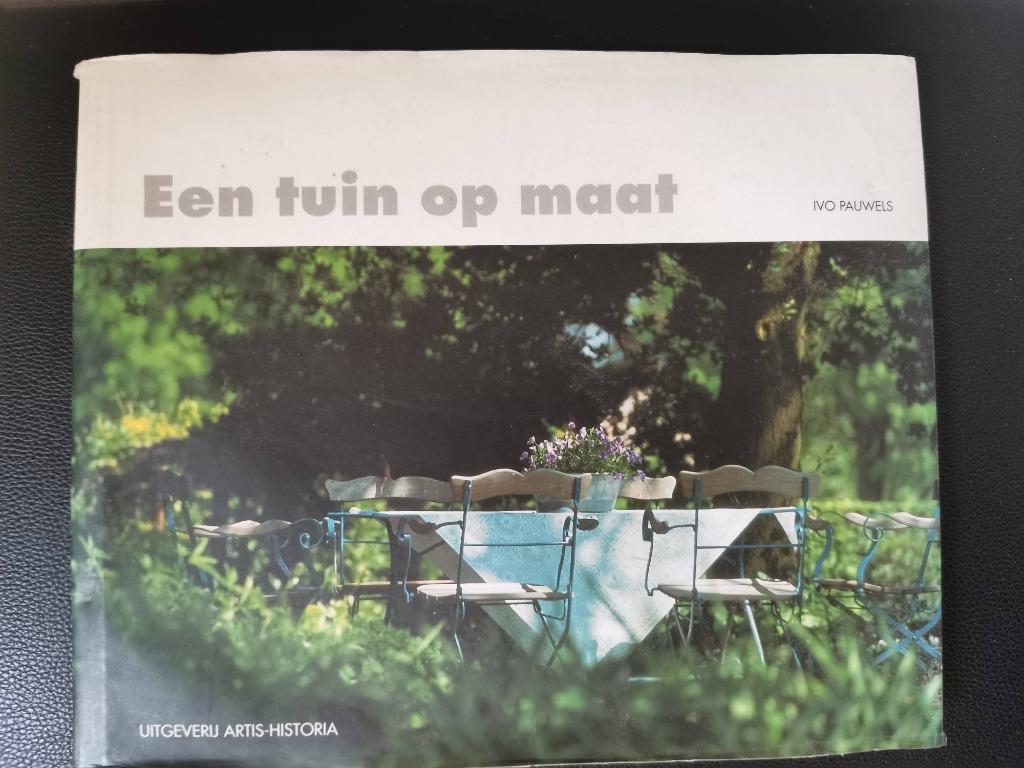 Een tuin op maat (Ivo Pauwels), Ophalen of Verzenden, Zo goed als nieuw, Ivo Pauwels