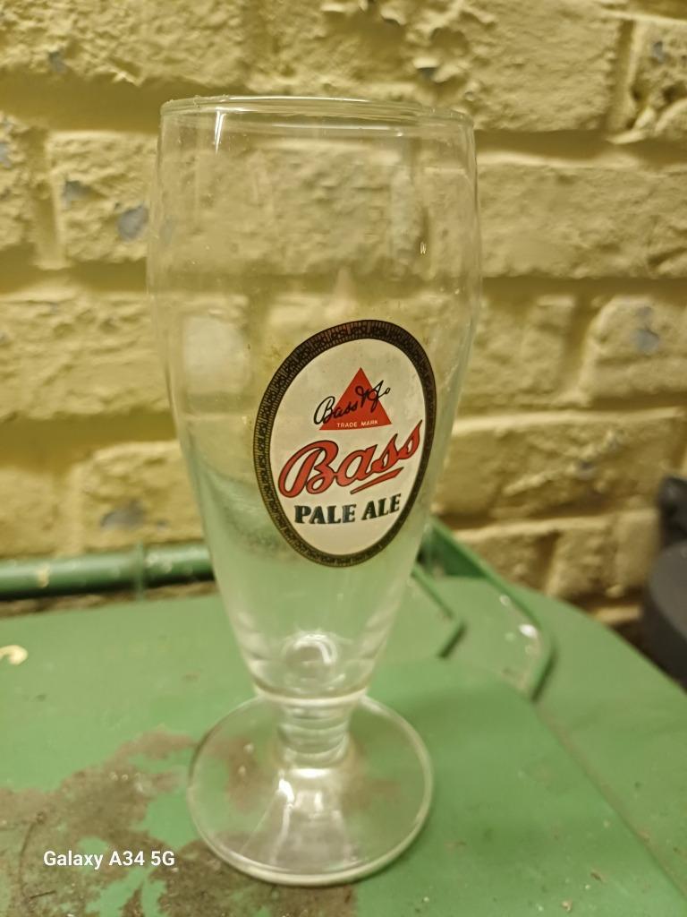 Bierglas Bass Pale Ale (6), Ophalen of Verzenden, Zo goed als nieuw, Glas of Glazen, Overige merken