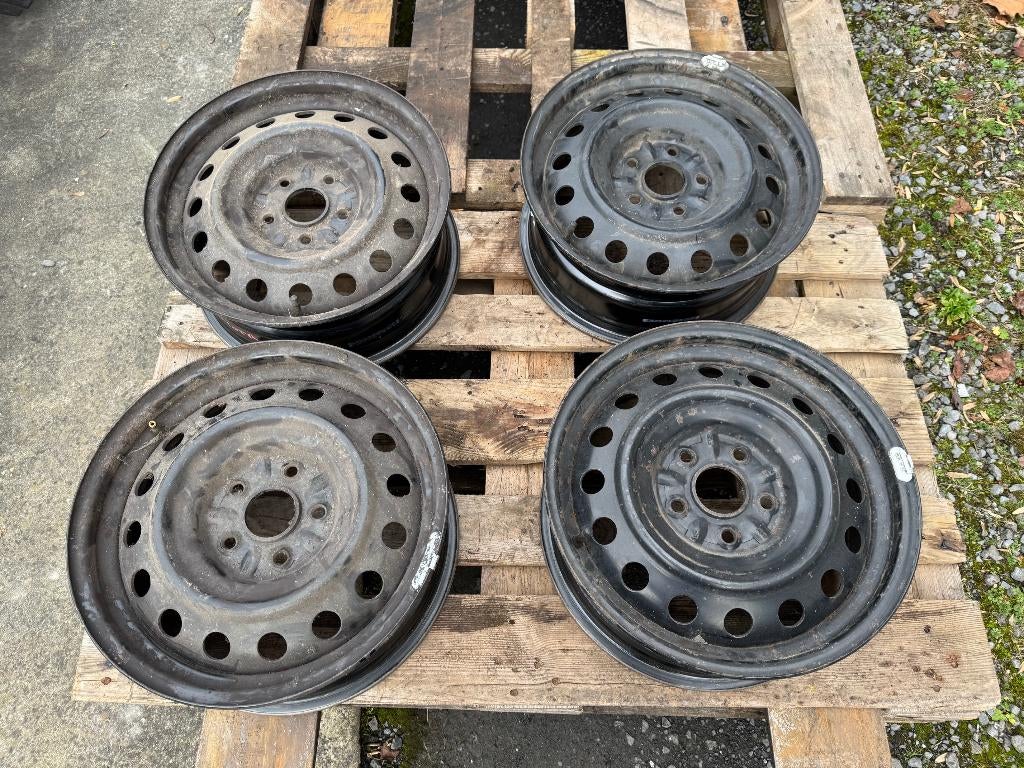 4 jantes en tôle Toyota Avensis 16 pouces, Autos : Pièces & Accessoires, Enlèvement, Utilisé, Toyota