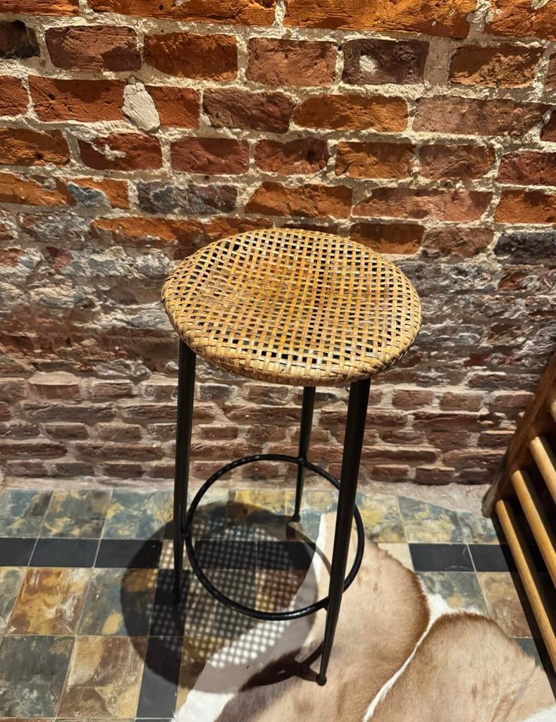 Vintage barkruk met rotan zitting, Ophalen, Zo goed als nieuw, Metaal