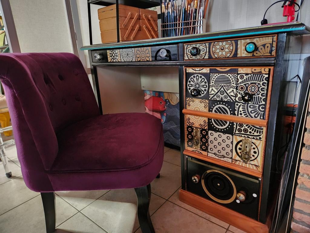 Uniek bureau en gratis fauteuil, Huis en Inrichting, Fauteuils, Zo goed als nieuw, Hout, Ophalen