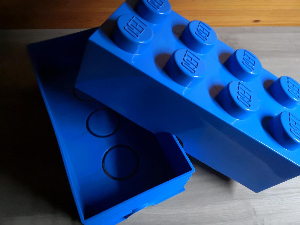 Grote Lego opbergbox on de vorm van een legosteen, Ophalen, Lego