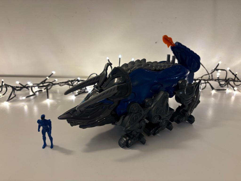 Power Rangers Triceratops Battlezord 2017, Envoi, Utilisé