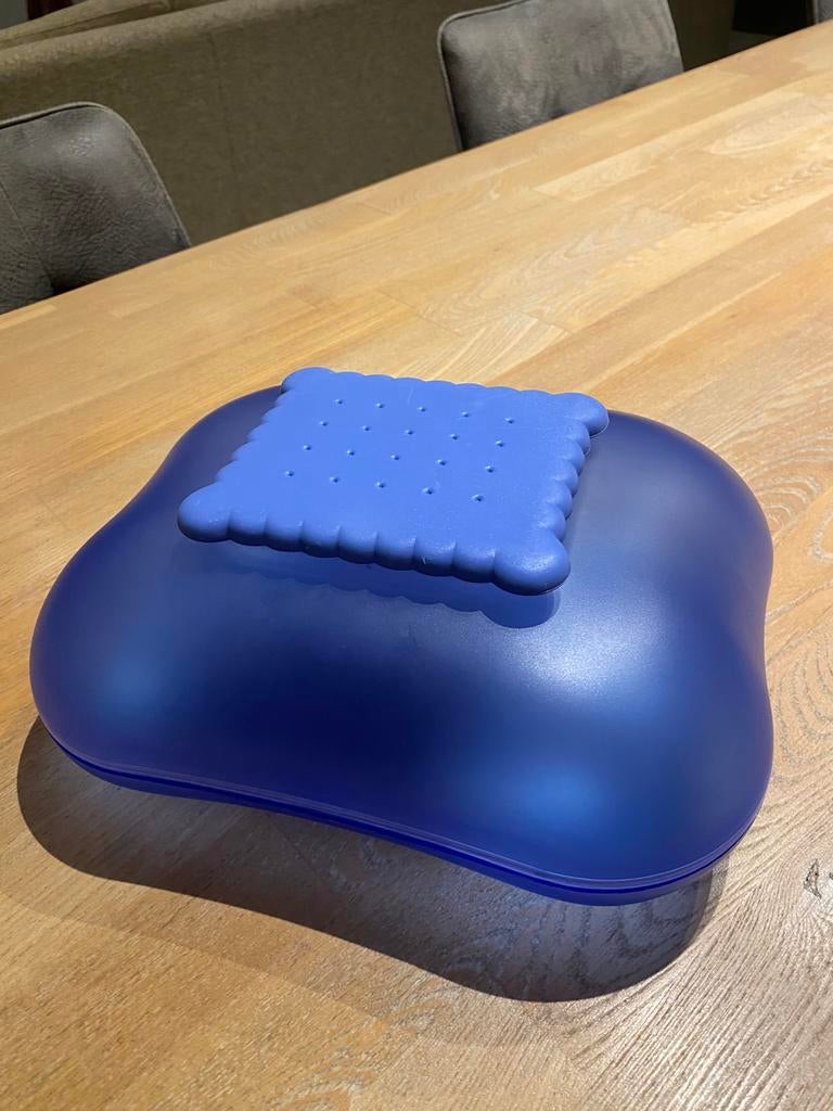 Koekjestrommel Alessi, Ophalen of Verzenden, Zo goed als nieuw, Blauw