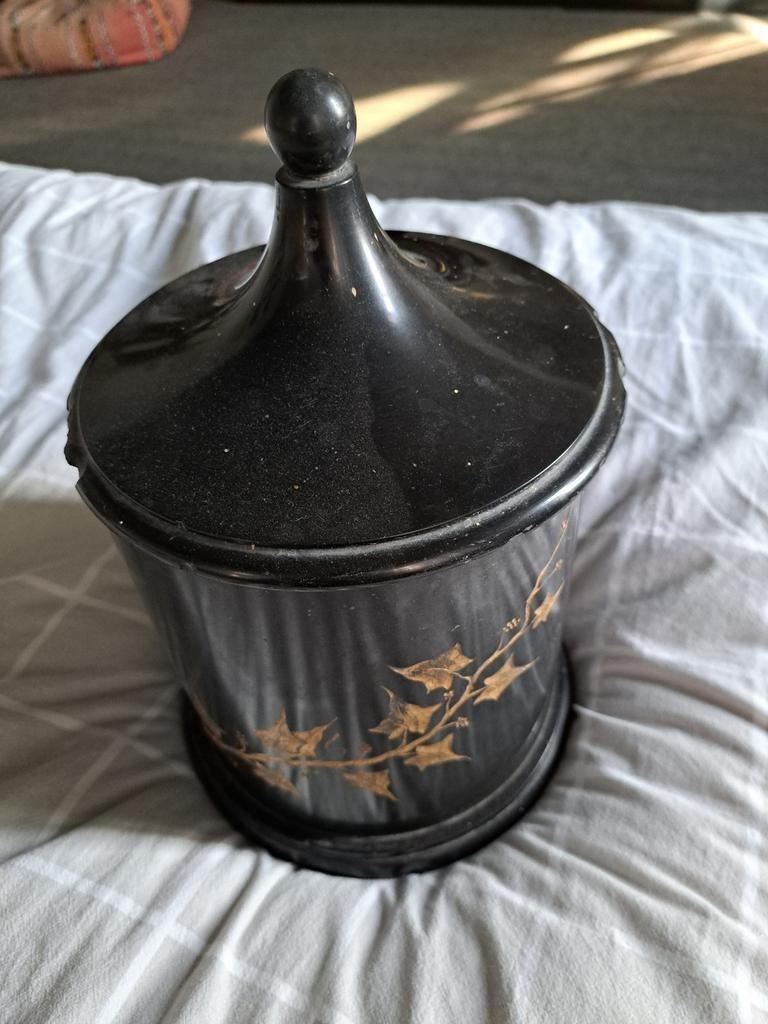Marmeren tabakspot met klimop met bladgoud, Antiek en Kunst, Ophalen