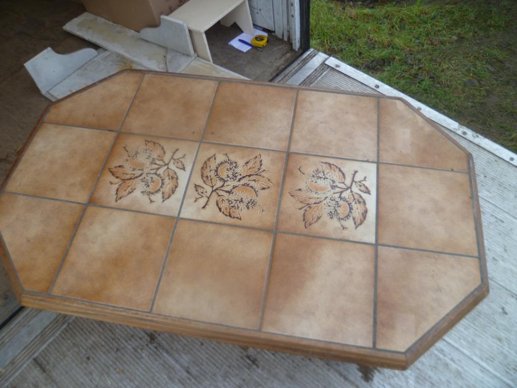 SALONTAFEL MET TEGELS, Antiek en Kunst, Curiosa en Brocante, Ophalen