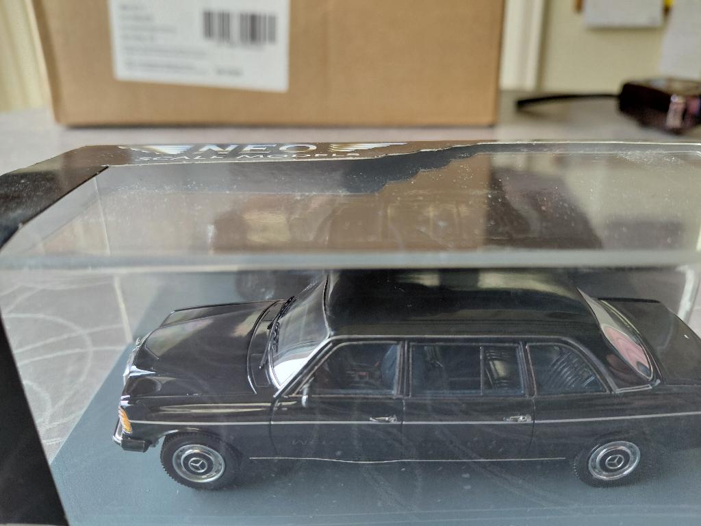 NEO 44245 Mercedes-benz V123 Lang Black 1:43, Ophalen of Verzenden, Zo goed als nieuw, Auto, Overige merken