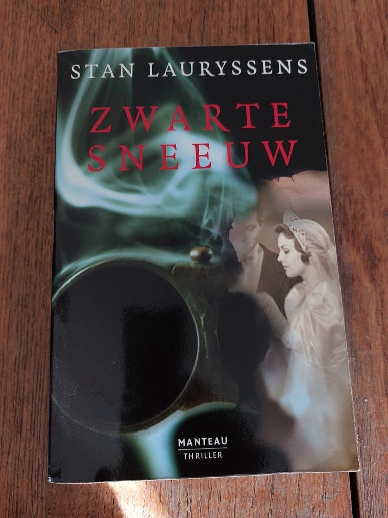 Stan Lauryssens - Zwarte sneeuw, Enlèvement ou Envoi, Comme neuf, Stan Lauryssens