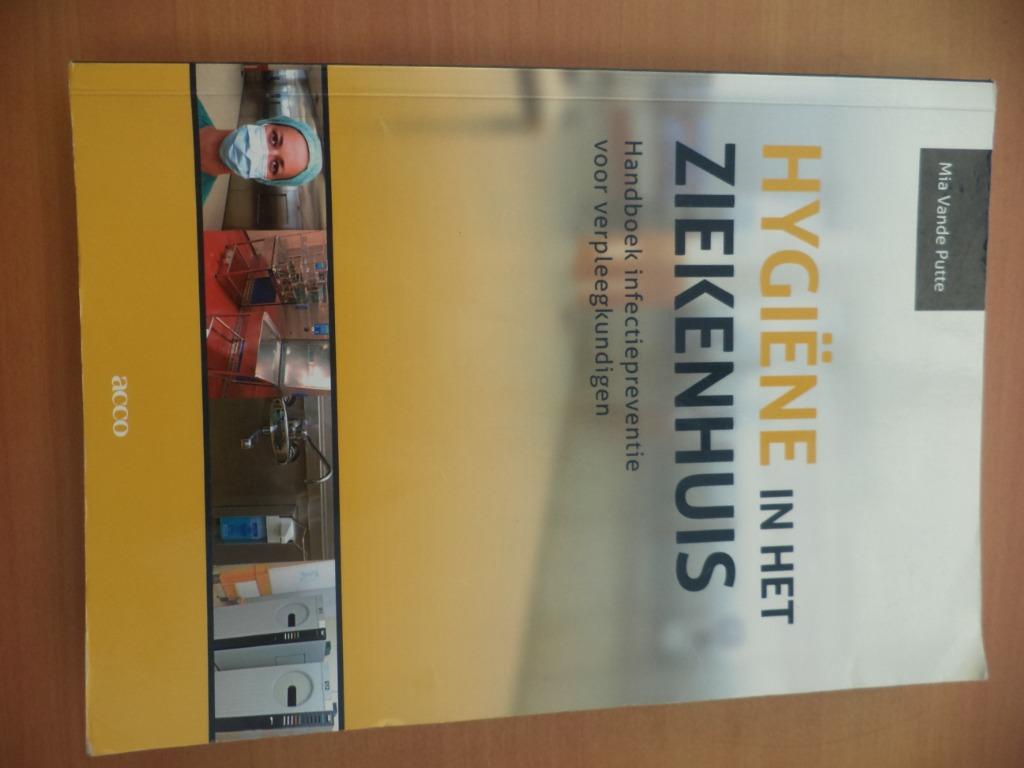 Hygiene in het ziekenhuis, Ophalen of Verzenden, Zo goed als nieuw, Hogeschool, Mia Vande Putte