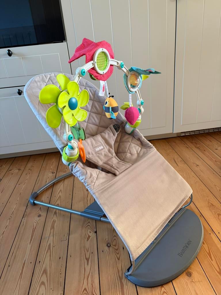Wipper Babybjörn + multifunctionele speelboog Tiny Love, Kinderen en Baby's, Wipstoeltjes, Ophalen, Zo goed als nieuw