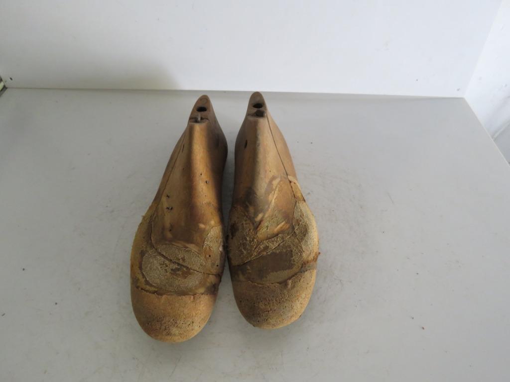 Paire de chaussure ancienne dure pointure 36, Enlèvement ou Envoi