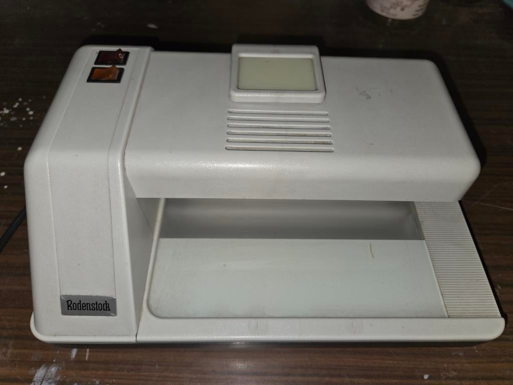 Rodenstock UV-demonstrator + UV-lampen, Ophalen