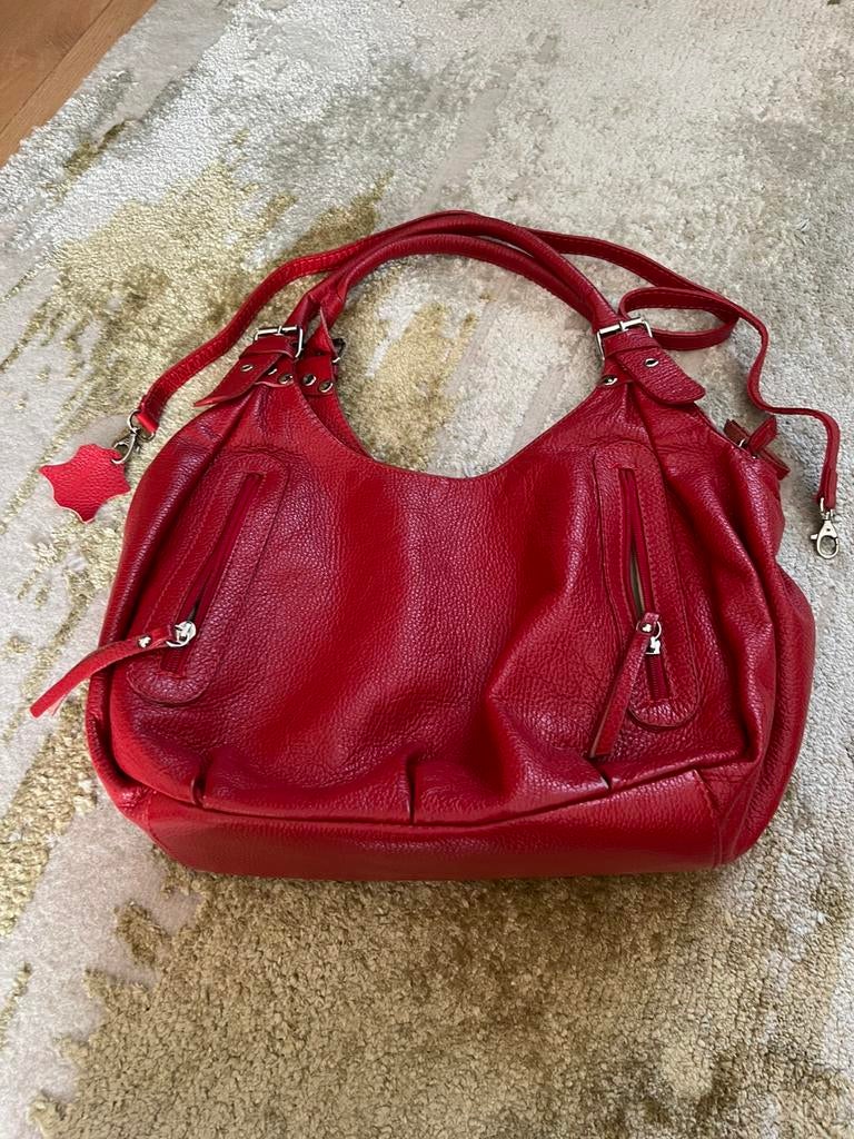 Sac besace couleur rouge avec bandoulière amovible , cuir, Gebruikt, Leer, Rood, Ophalen