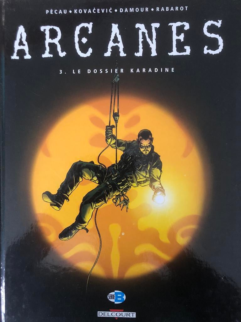 Arcanes tome 3 Le dossier Carabine (soleil), Eén stripboek, Ophalen of Verzenden, Zo goed als nieuw