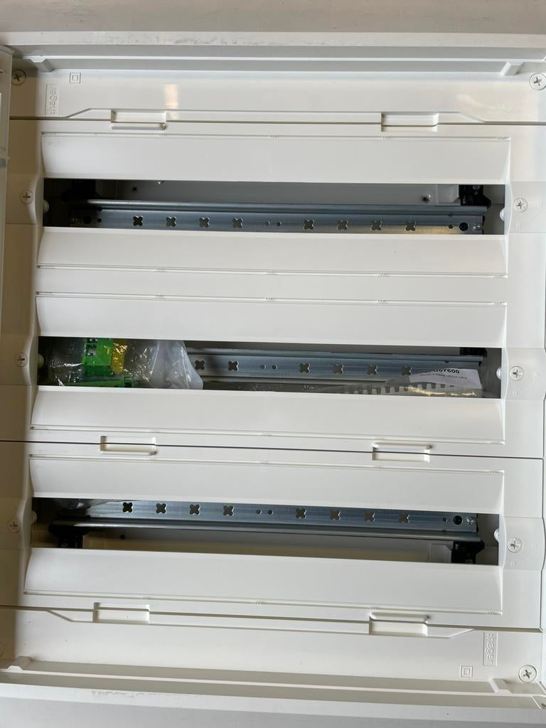 Hager inbouw verdeelbord 72mod, Doe-het-zelf en Bouw, Ophalen, Nieuw