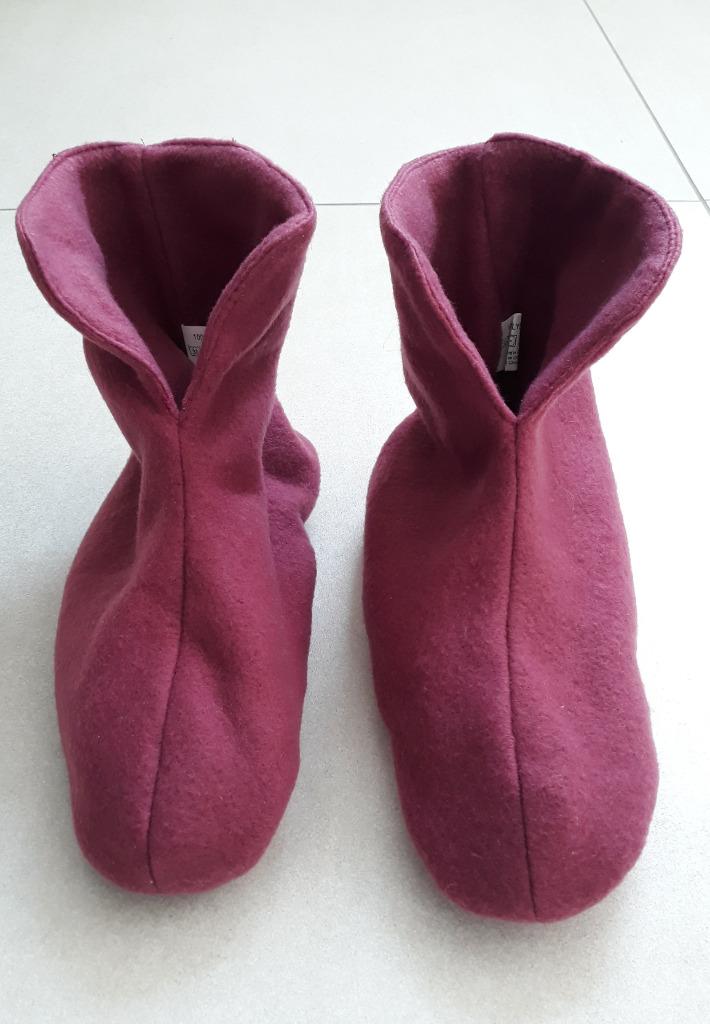 Chaussons bouillotte bordeaux/rose Taille M, Made in china, Rose, Comme neuf, Enlèvement