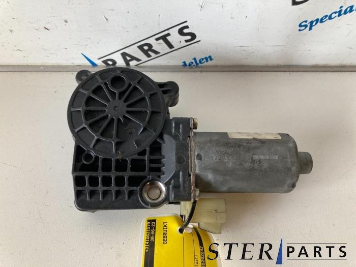 Moteur de vitre portière d'un Mercedes ML-Klasse, Enlèvement ou Envoi, 3 mois de garantie, Utilisé, Mercedes-Benz